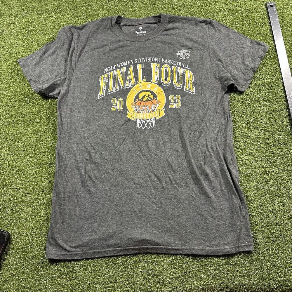 Iowa Hawkeyes 2023 Women's Final Four Fanatics Men's L Gray T-Shirt NWOT